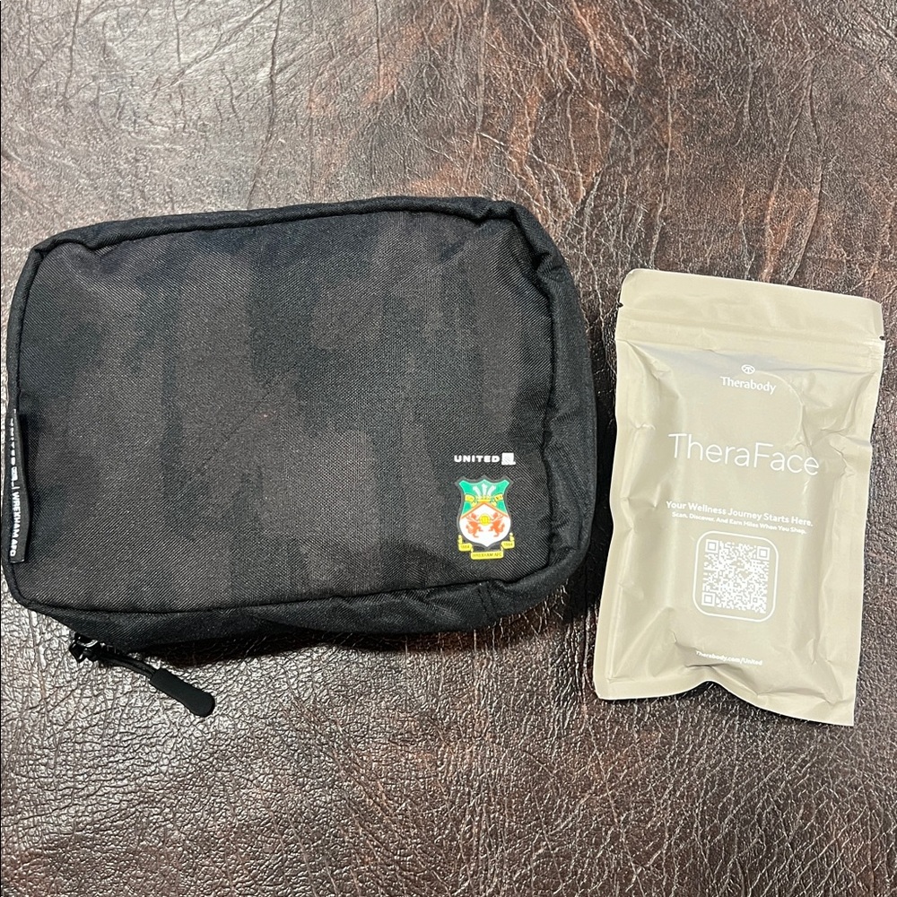 United Airlines Limited Edition Wrexham AFC Black Amenity Bag & TheraFace Packet